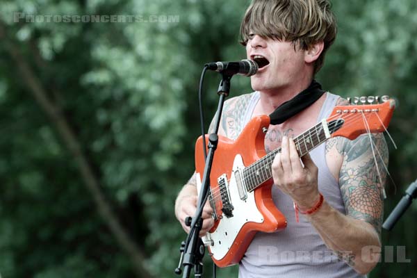 THEE OH SEES - 2010-06-06 - PARIS - Parc de la Villette - 